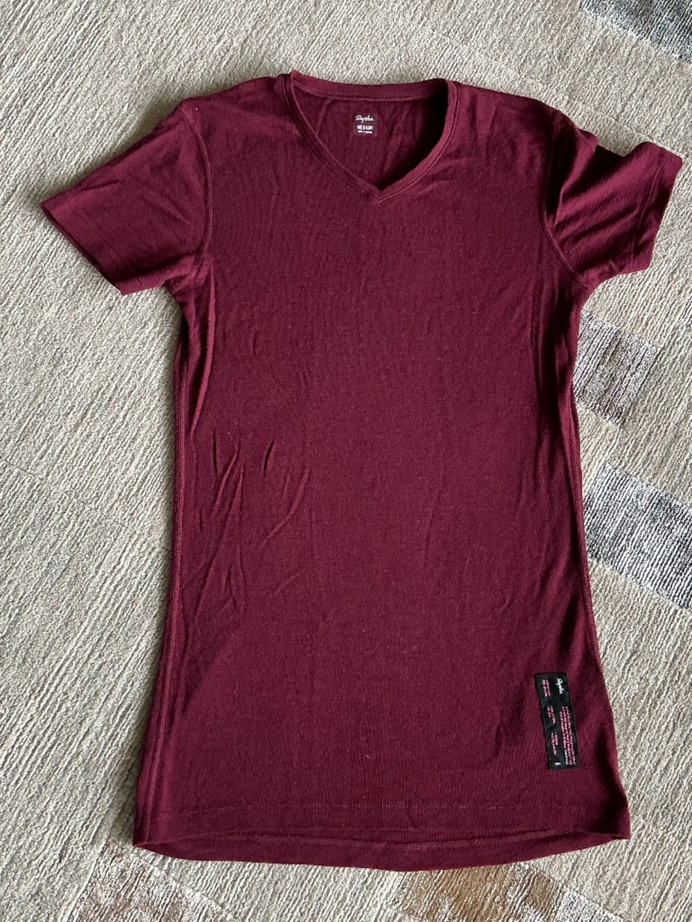 Rapha Women’s Size M Burgundy Merino Wool T-shirt/Base layer